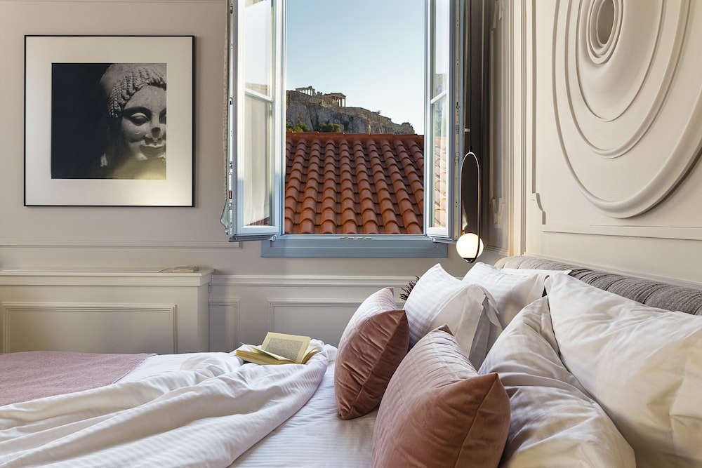 A77 Suites, Small Luxury hotels of the World — Hotel rooms in Athens, Attica
