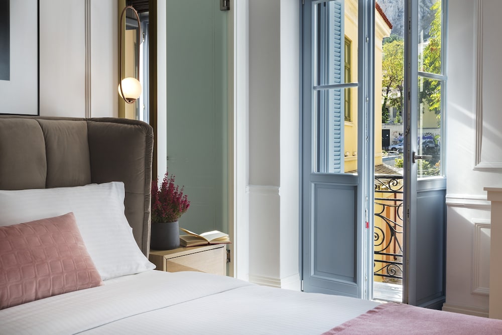 A77 Suites, Small Luxury hotels of the World — Hotel rooms in Athens, Attica