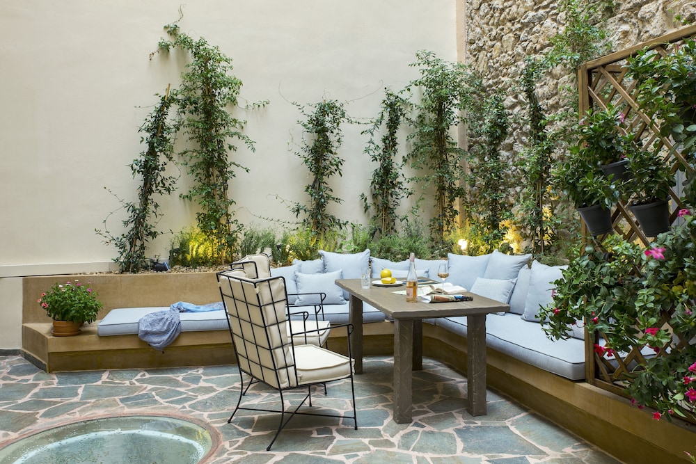 A77 Suites, Small Luxury hotels of the World — Restaurant & bars in Athens, Attica