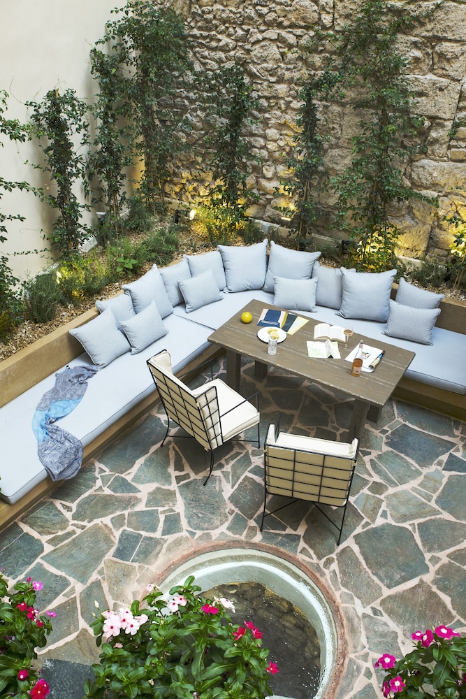 A77 Suites, Small Luxury hotels of the World — Restaurant & bars in Athens, Attica