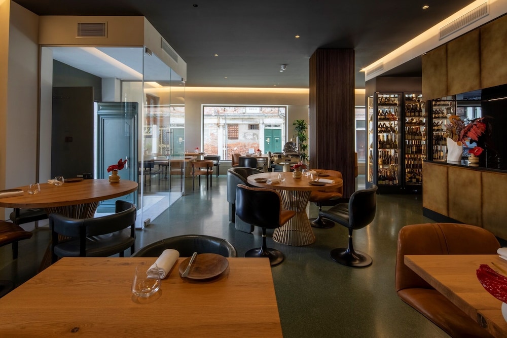Cà Bonfadini Historic Experience — Restaurant & bars in Venice, Veneto