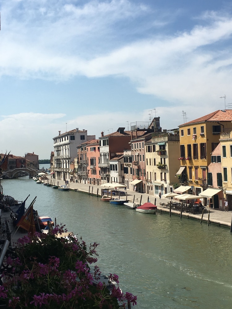 Cà Bonfadini Historic Experience — Attractions in the area in Venice, Veneto