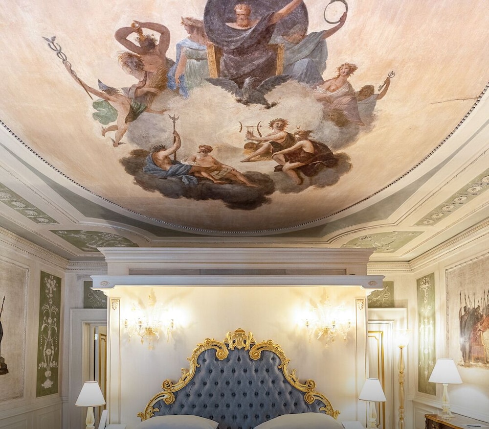 Cà Bonfadini Historic Experience — Hotel rooms in Venice, Veneto