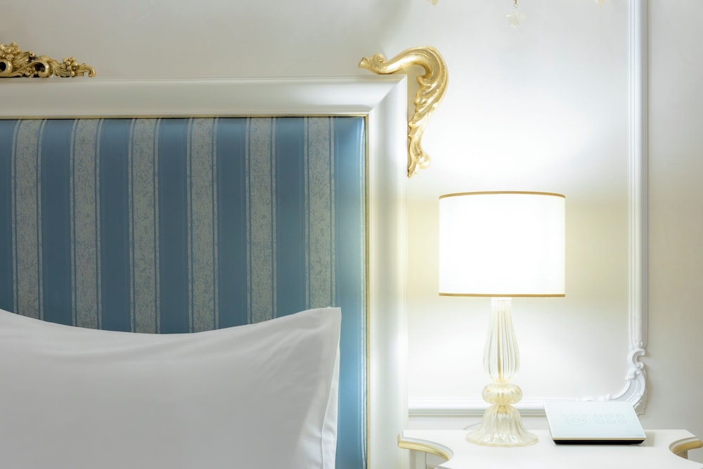 Cà Bonfadini Historic Experience — Hotel rooms in Venice, Veneto