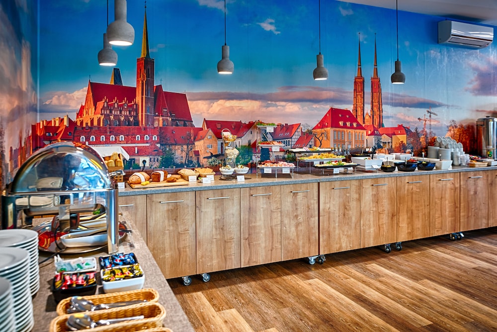 Boutique Hotel's Kwiska / Legnicka — Wroclaw, Lower Silesia