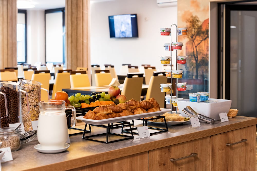 Boutique Hotel's Kwiska / Legnicka — Wroclaw, Lower Silesia