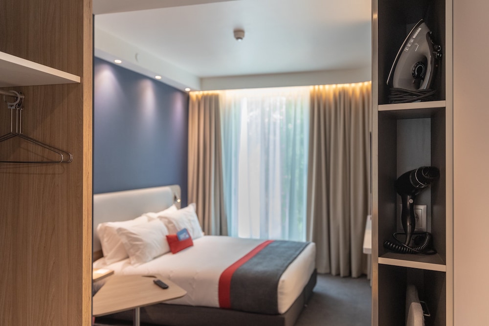 Holiday Inn Express Lisbon - Plaza Saldanha by IHG — Hotel rooms in Lisbon, Lisboa