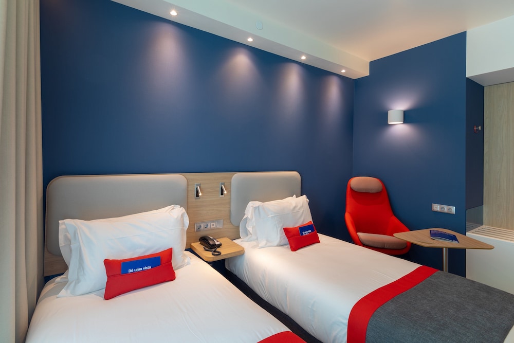 Holiday Inn Express Lisbon - Plaza Saldanha by IHG — Hotel rooms in Lisbon, Lisboa