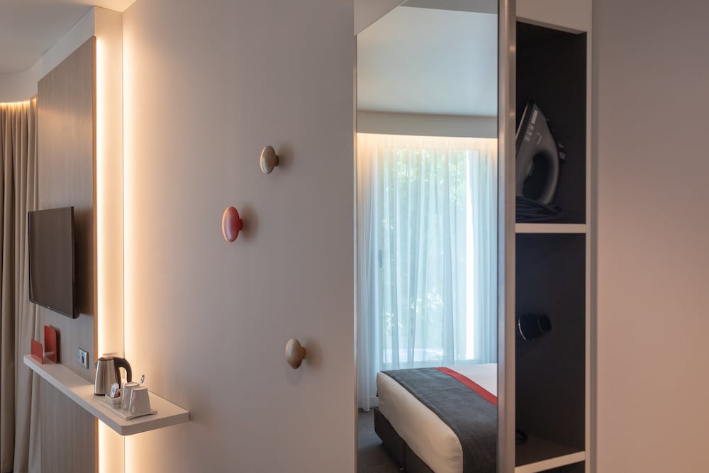 Holiday Inn Express Lisbon - Plaza Saldanha by IHG — Hotel rooms in Lisbon, Lisboa