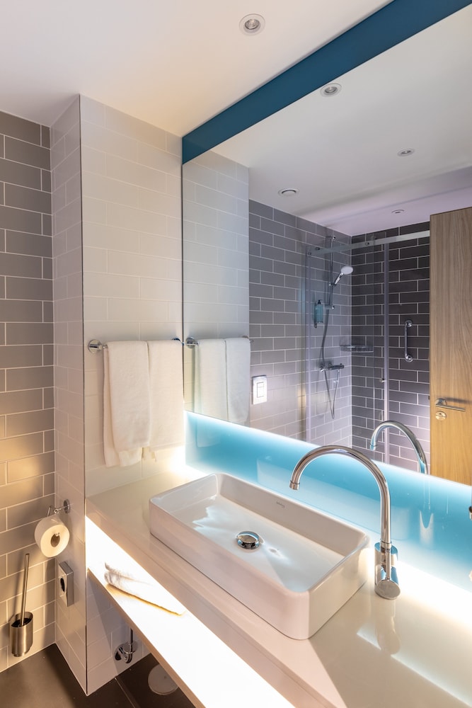 Holiday Inn Express Lisbon - Plaza Saldanha by IHG — Hotel rooms in Lisbon, Lisboa