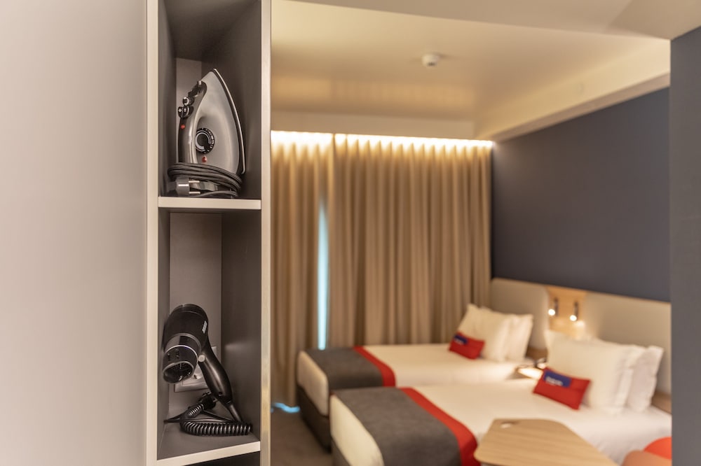 Holiday Inn Express Lisbon - Plaza Saldanha by IHG — Hotel rooms in Lisbon, Lisboa