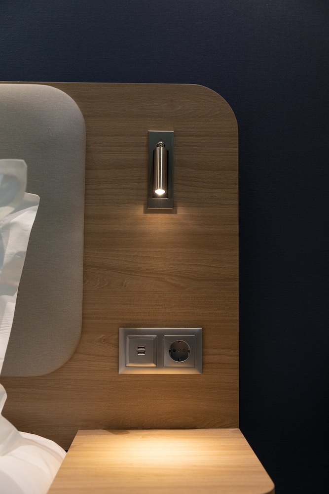 Holiday Inn Express Lisbon - Plaza Saldanha by IHG — Hotel rooms in Lisbon, Lisboa