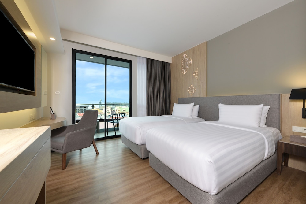 Hotel Amber Pattaya — Hotel rooms in Pattaya, Chonburi