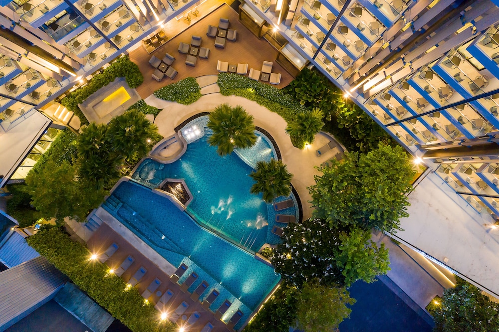 Hotel Amber Pattaya — Swimming pool in Pattaya, Chonburi