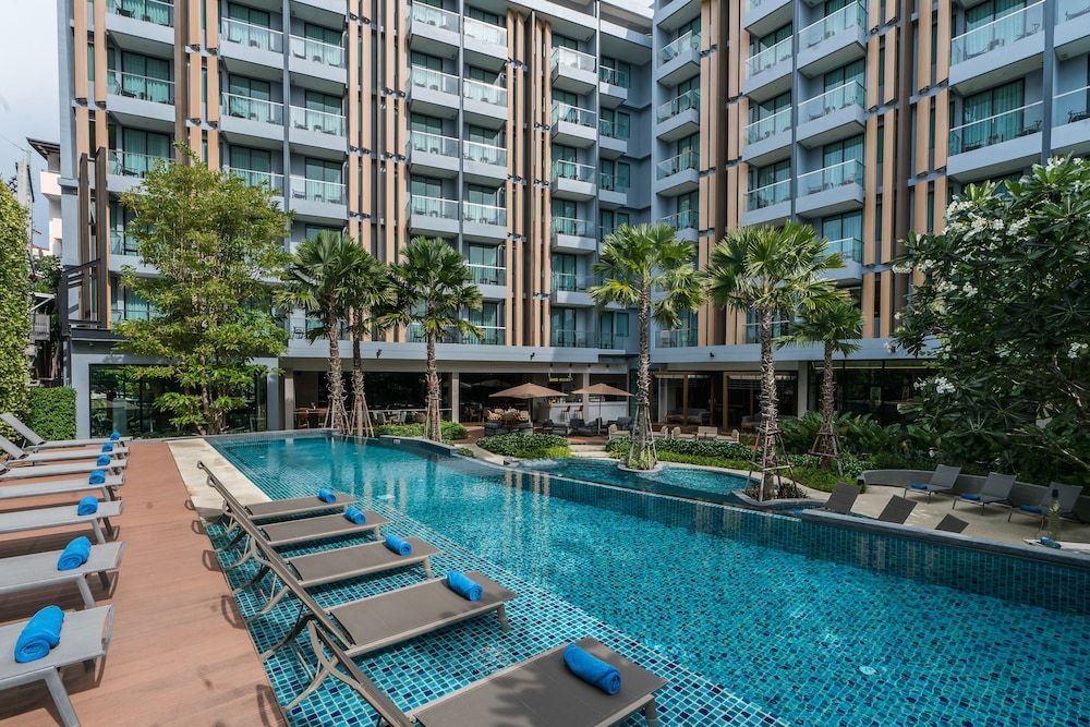 Hotel Amber Pattaya — Swimming pool in Pattaya, Chonburi
