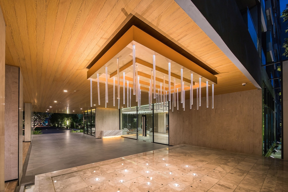 Hotel Amber Pattaya — Hotel building in Pattaya, Chonburi
