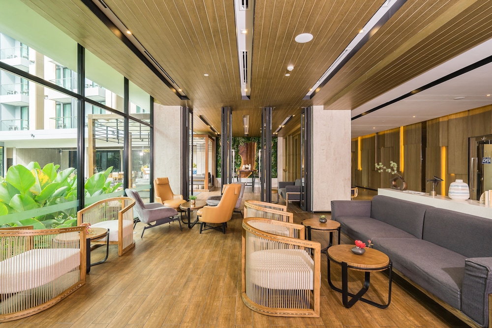 Hotel Amber Pattaya — Hotel building in Pattaya, Chonburi