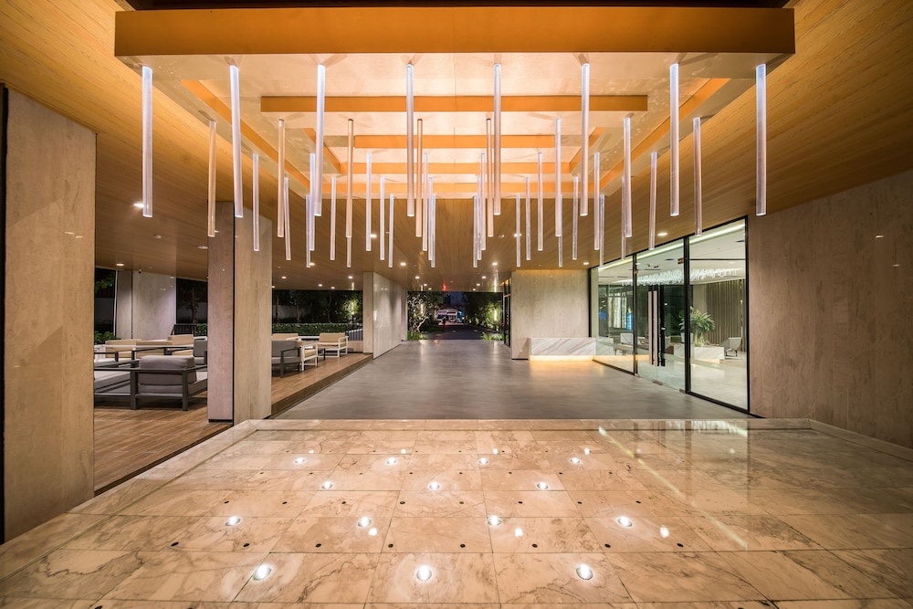 Hotel Amber Pattaya — Hotel building in Pattaya, Chonburi