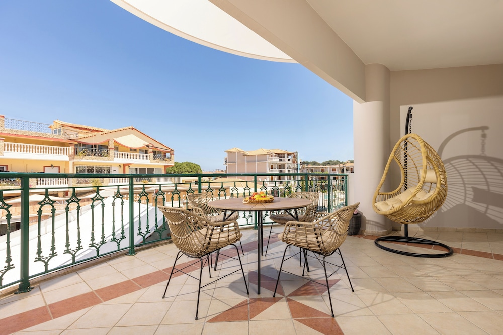 Koukos Loft Apartments — Hotel building in Tsilivi, Ionian Islands
