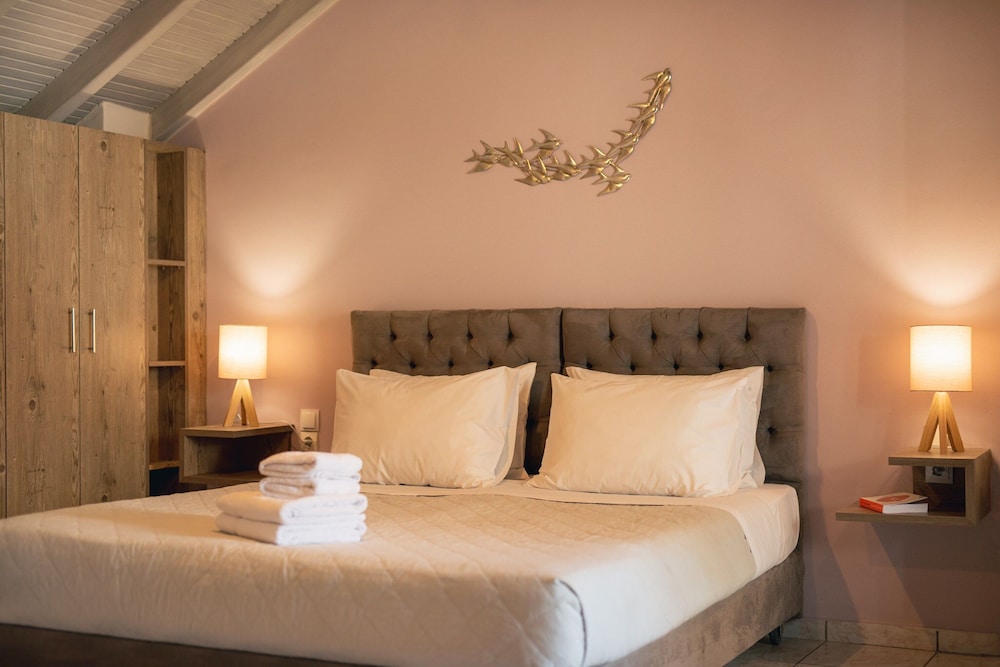 Koukos Loft Apartments — Hotel rooms in Tsilivi, Ionian Islands