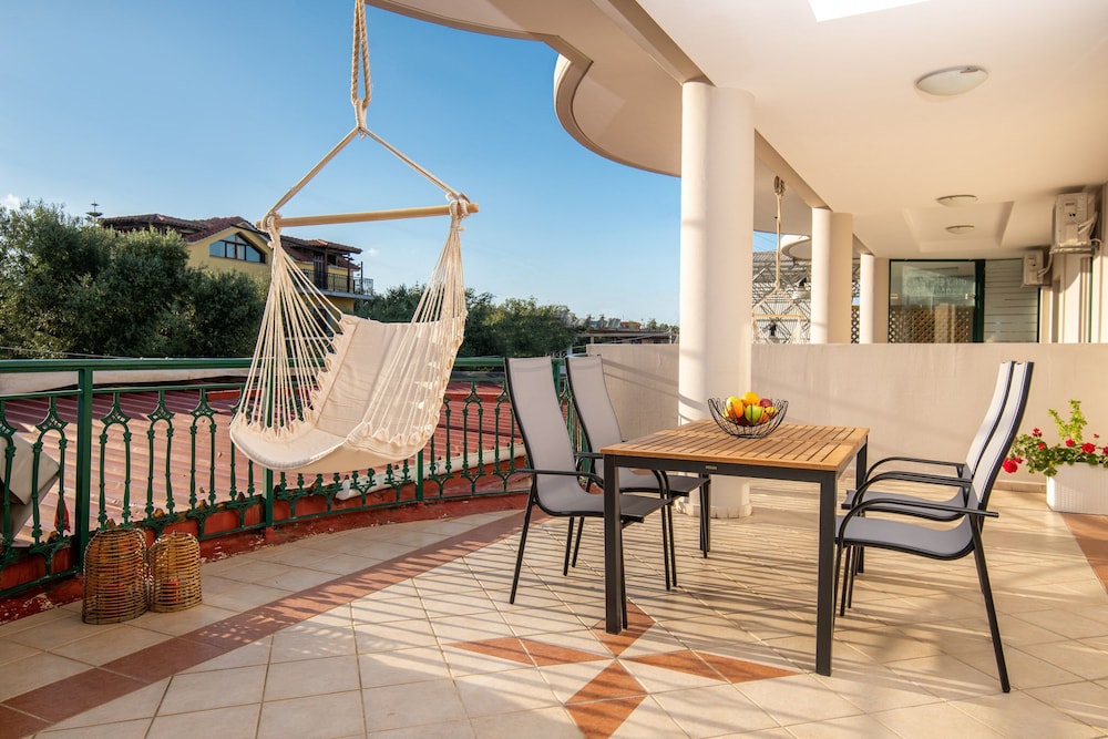 Koukos Loft Apartments — Hotel building in Tsilivi, Ionian Islands