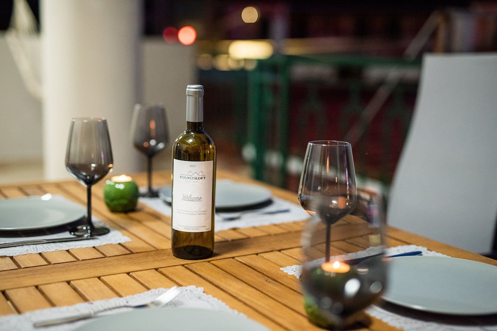 Koukos Loft Apartments — Restaurant & bars in Tsilivi, Ionian Islands