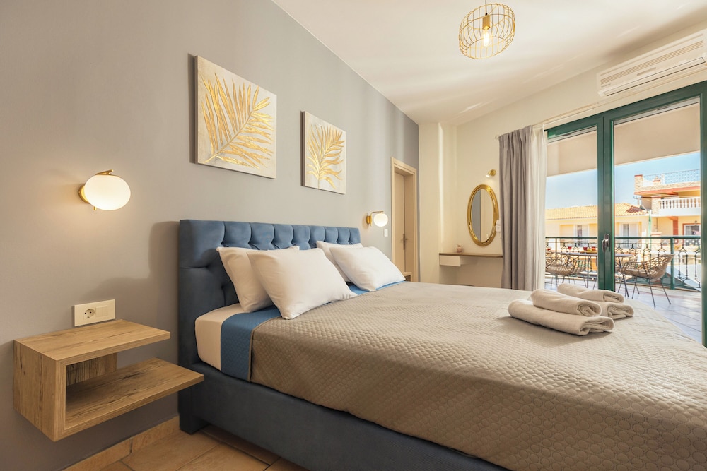 Koukos Loft Apartments — Hotel rooms in Tsilivi, Ionian Islands
