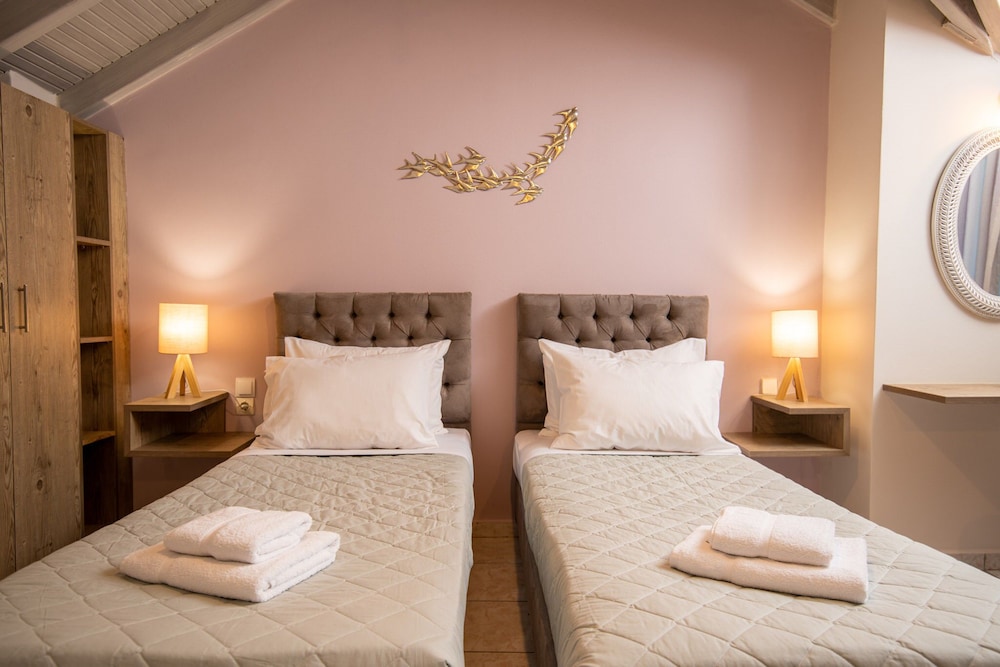 Koukos Loft Apartments — Hotel rooms in Tsilivi, Ionian Islands