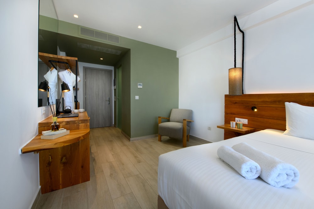 Eleals Boutique Hotel — Hotel rooms in Perama (Corfu), Ionian Islands