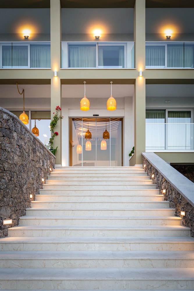 Eleals Boutique Hotel — Hotel building in Perama (Corfu), Ionian Islands