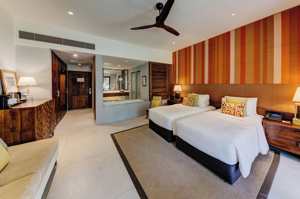 Cinnamon Bentota Beach - Signature Selection — Hotel rooms in Bentota