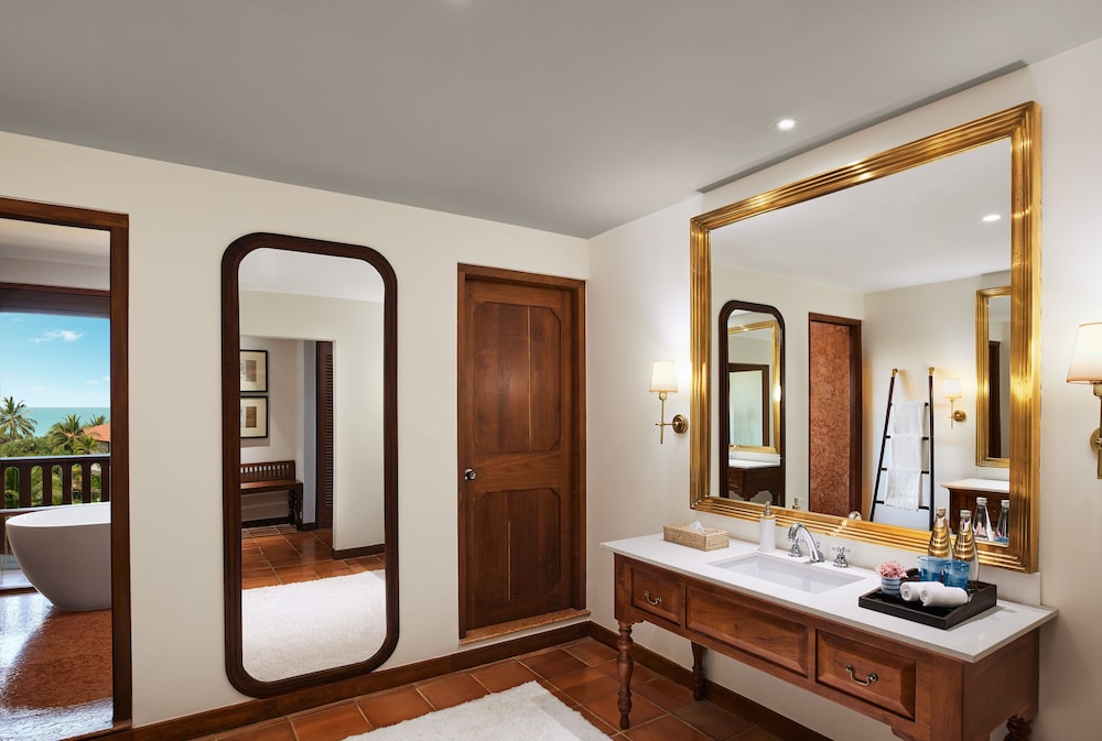 Cinnamon Bentota Beach - Signature Selection — Hotel rooms in Bentota