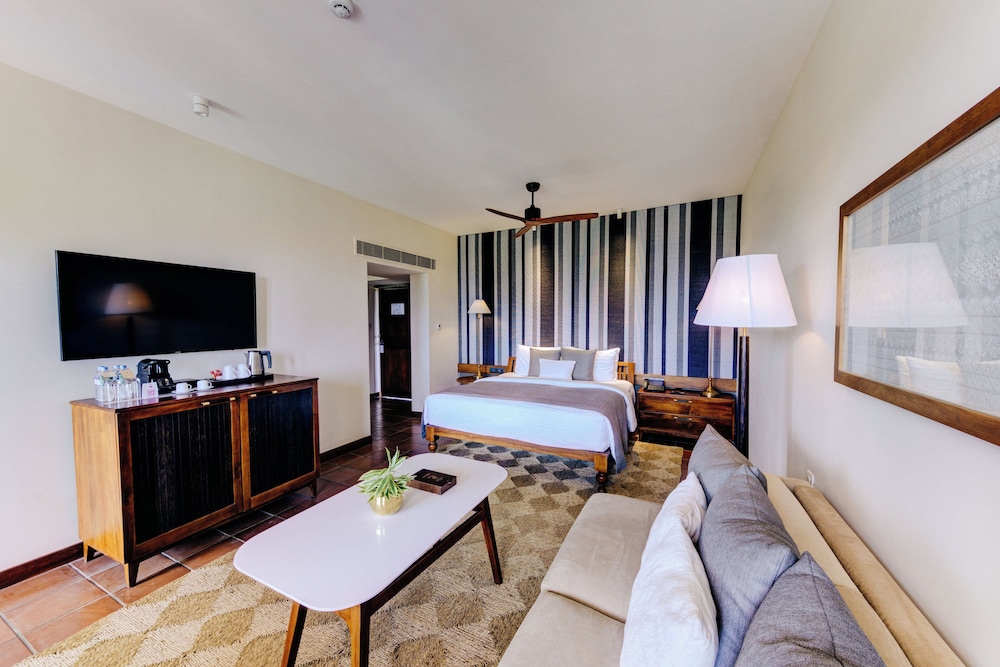 Cinnamon Bentota Beach - Signature Selection — Hotel rooms in Bentota
