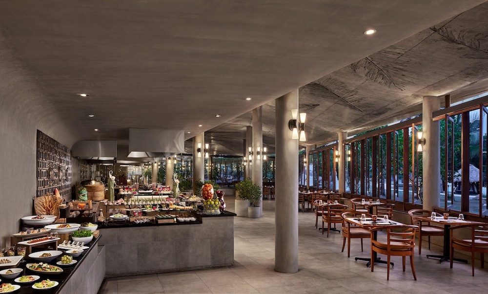 Cinnamon Bentota Beach - Signature Selection — Restaurant & bars in Bentota