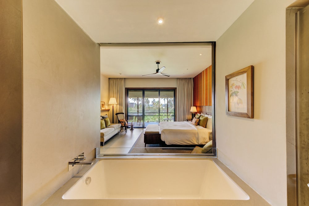Cinnamon Bentota Beach - Signature Selection — Hotel rooms in Bentota