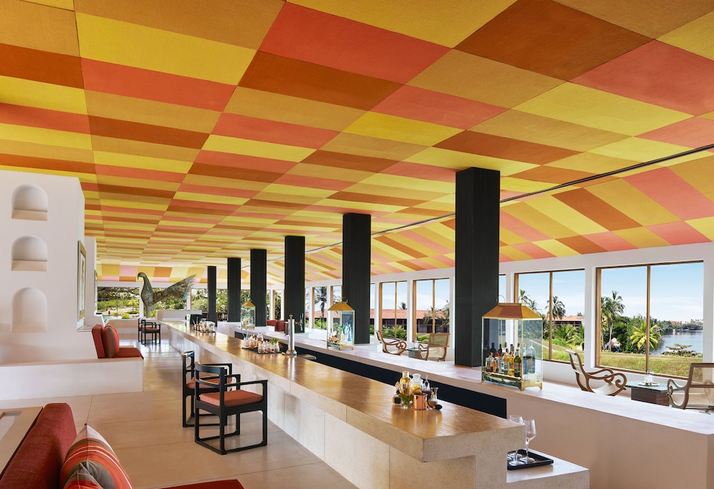 Cinnamon Bentota Beach - Signature Selection — Restaurant & bars in Bentota