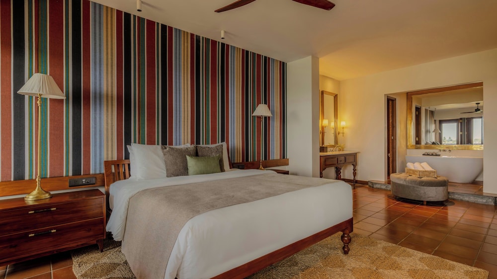 Cinnamon Bentota Beach - Signature Selection — Hotel rooms in Bentota