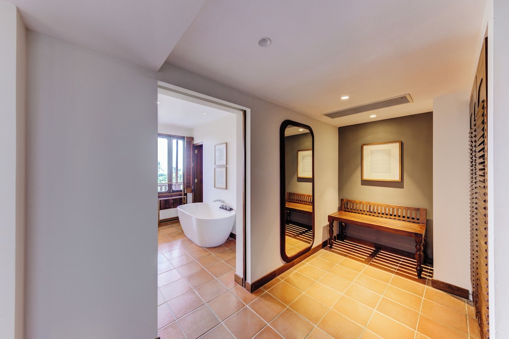 Cinnamon Bentota Beach - Signature Selection — Hotel rooms in Bentota