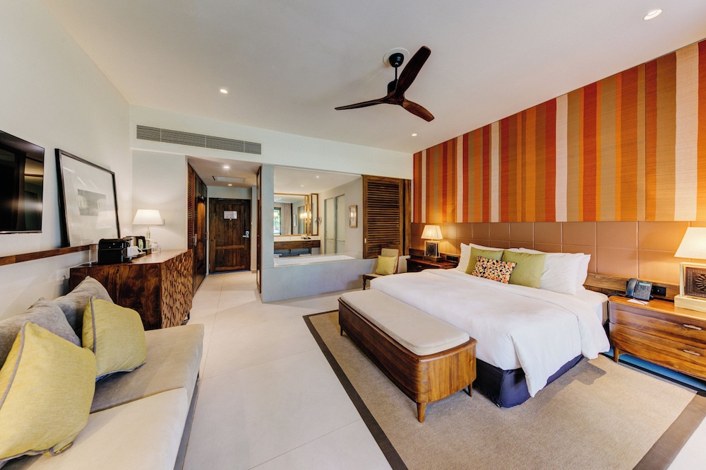 Cinnamon Bentota Beach - Signature Selection — Hotel rooms in Bentota