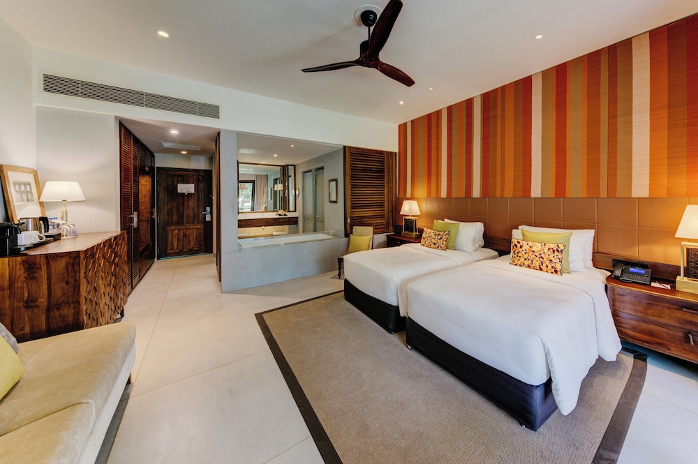 Cinnamon Bentota Beach - Signature Selection — Hotel rooms in Bentota