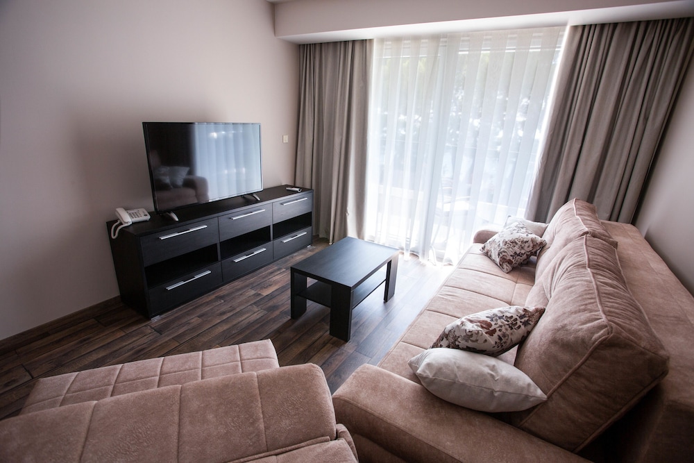 Hotel Central Beach 9 — Hotel rooms in Makarska, Split-Dalmatia