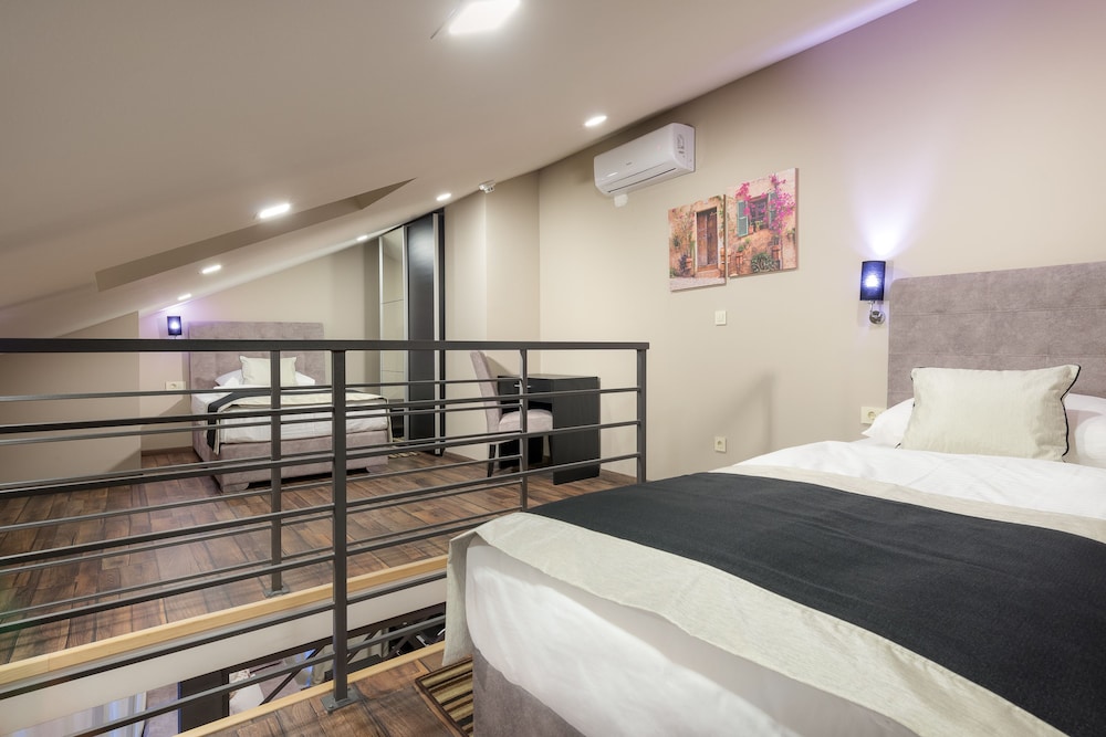 Hotel Central Beach 9 — Hotel rooms in Makarska, Split-Dalmatia