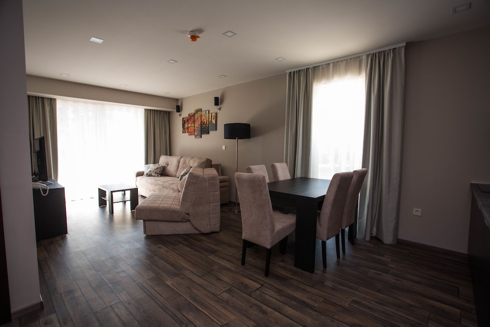 Hotel Central Beach 9 — Hotel rooms in Makarska, Split-Dalmatia