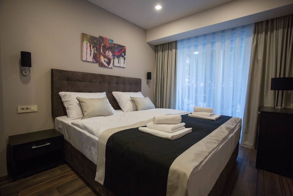 Hotel Central Beach 9 — Hotel rooms in Makarska, Split-Dalmatia