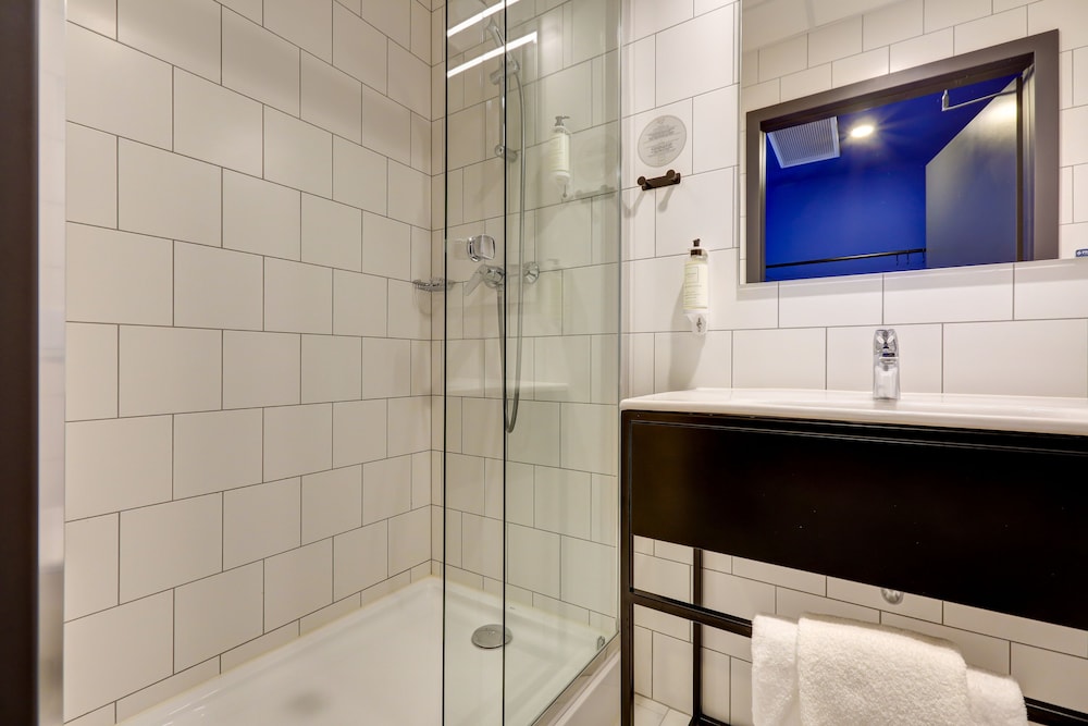 Arche Hotel Geologiczna — Hotel rooms in Warsaw, Masovian