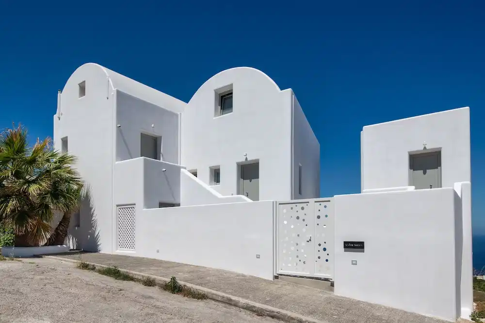 Seven Suites — Hotel building in Imerovigli, South Aegean