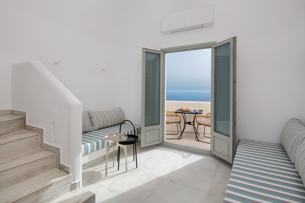 Seven Suites — Hotel rooms in Imerovigli, South Aegean