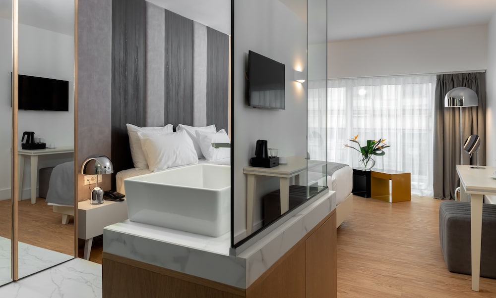 Elia Ermou Athens Hotel — Hotel rooms in Athens, Attica