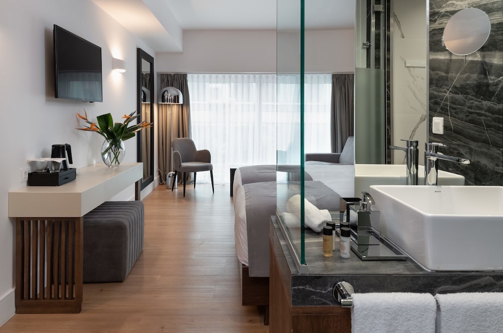Elia Ermou Athens Hotel — Hotel rooms in Athens, Attica
