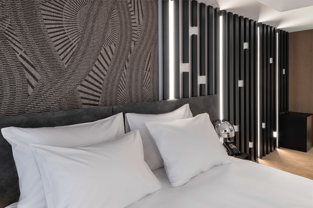 Elia Ermou Athens Hotel — Hotel rooms in Athens, Attica